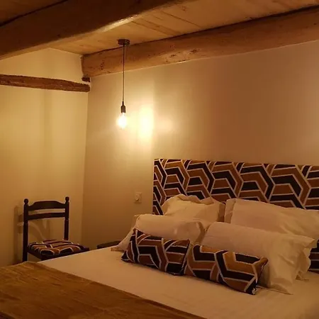 Chez Francine La Cheneviere * Saint-Rémy-de-Chargnat